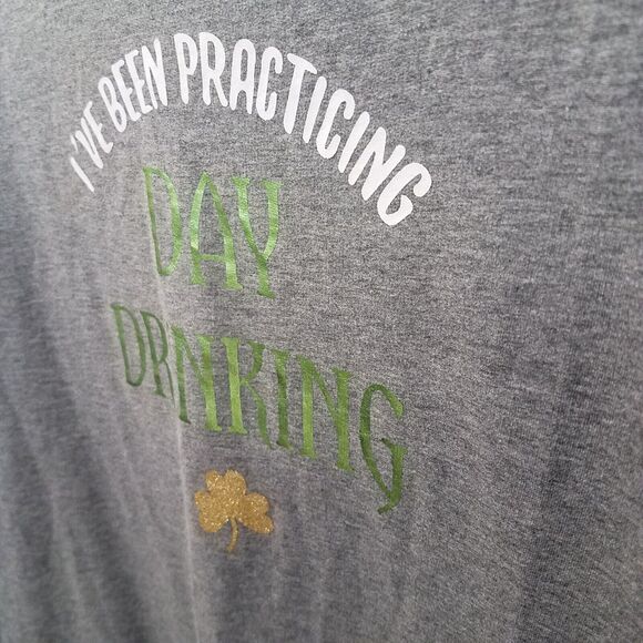 St. Patricks Day Womens Sz M Gray Solid Long Sleeve Sweatshirt - Picture 8 of 8